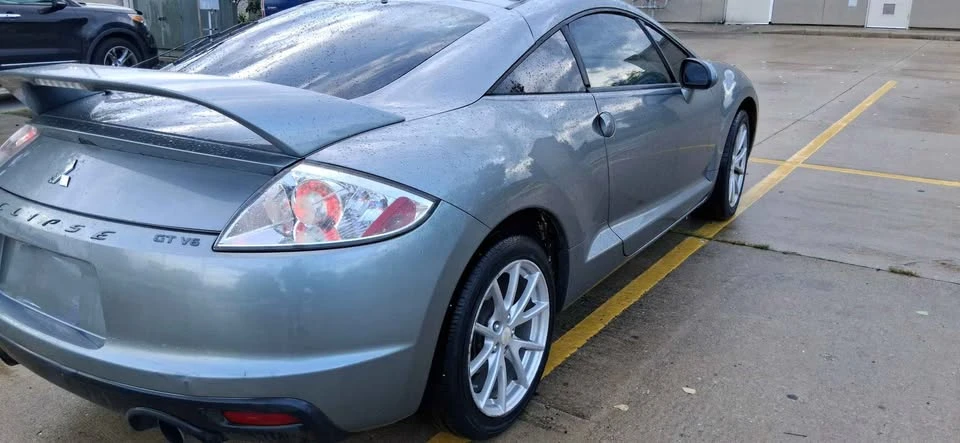 2009 Mitsubishi Eclipse 4th Gen - Image 4 of 7