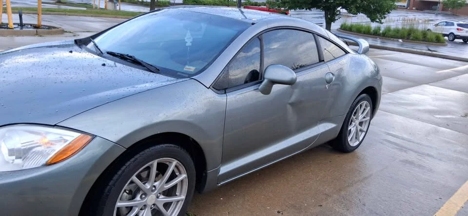 2009 Mitsubishi Eclipse 4th Gen - Image 2 of 7