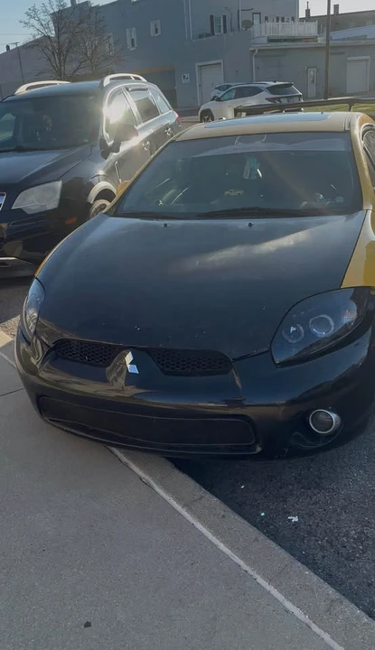 2009 Mitsubishi Eclipse 4th Gen - Image 2 of 2