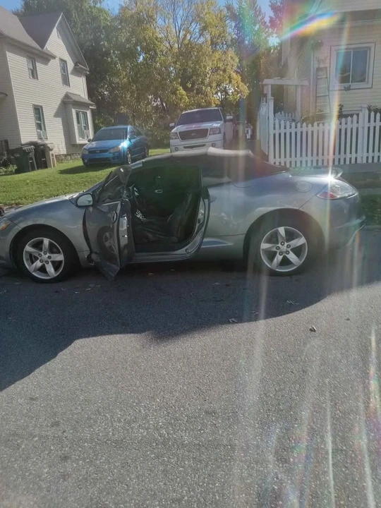 2009 Mitsubishi Eclipse 4th Gen - Image 8 of 15