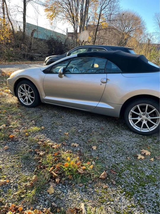 2009 Mitsubishi Eclipse 4th Gen - Image 2 of 4