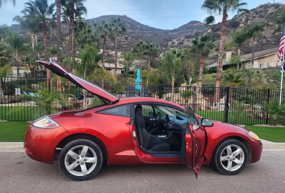 2009 Mitsubishi Eclipse 4th Gen - Image 10 of 13
