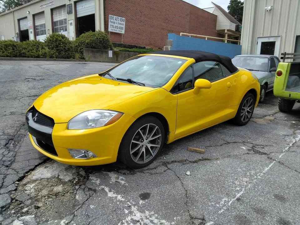 2009 Mitsubishi Eclipse 4th Gen - Image 2 of 9