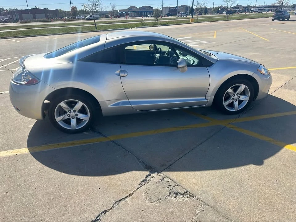 2009 Mitsubishi Eclipse 4th Gen - Image 4 of 7