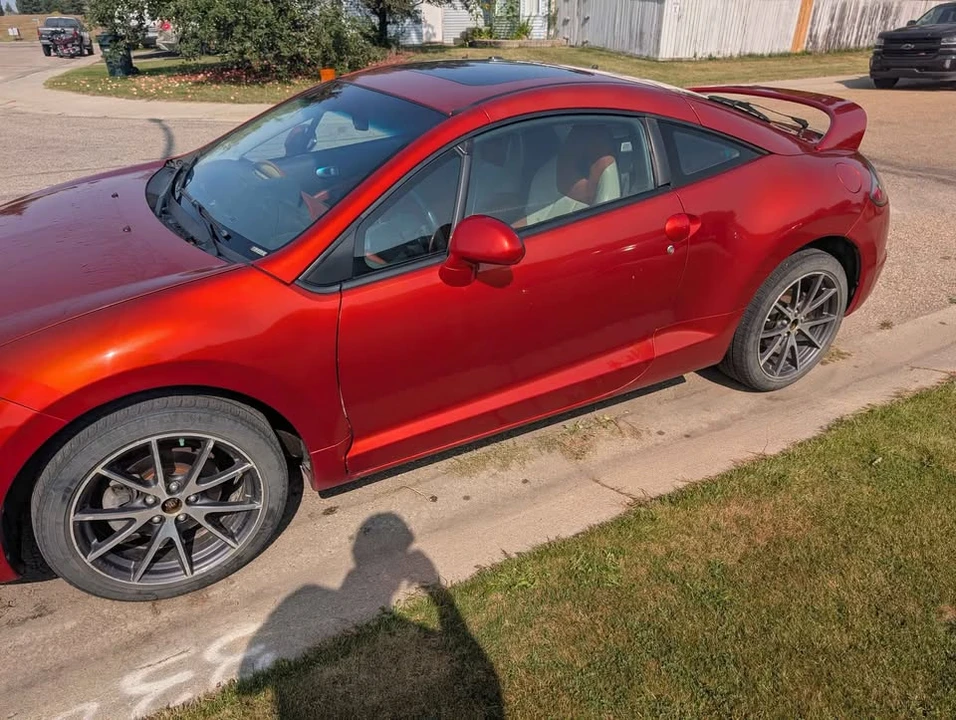 2009 Mitsubishi Eclipse 4th Gen - Image 2 of 4