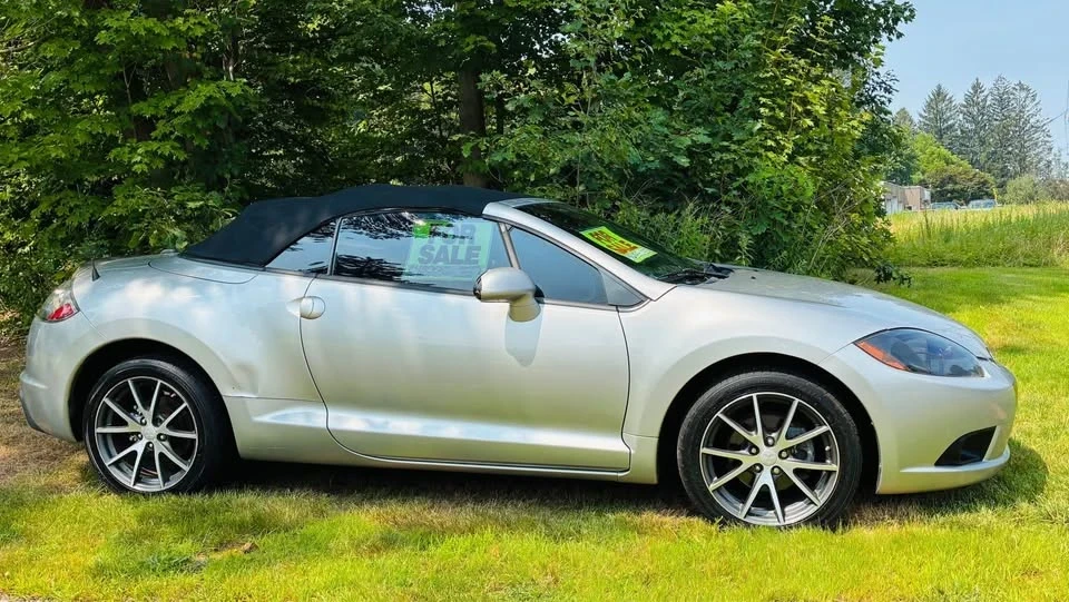 2009 Mitsubishi Eclipse 4th Gen - Image 2 of 4