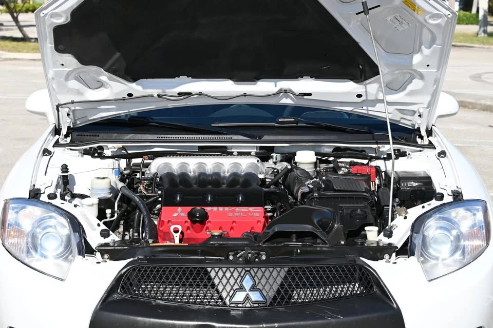 2009 Mitsubishi Eclipse 4th Gen - Image 15 of 17
