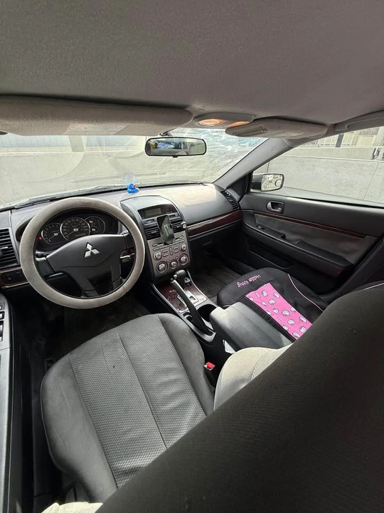 2009 Mitsubishi Galant 9th Gen - Image 2 of 5