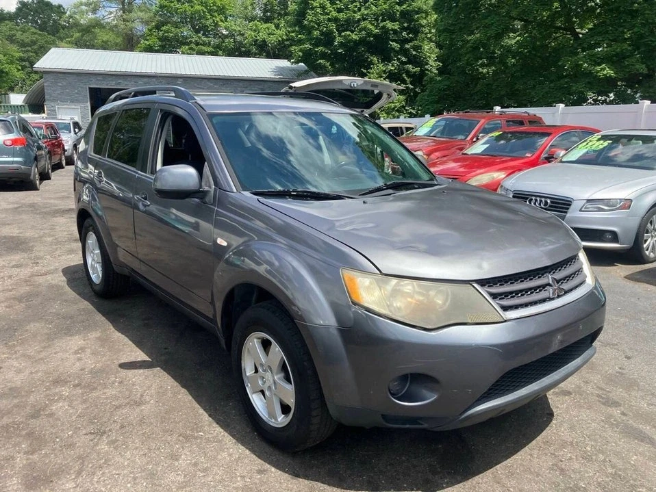 2009 Mitsubishi Outlander - Image 5 of 20
