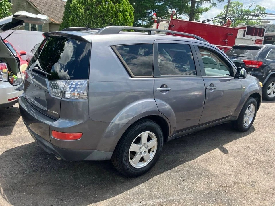 2009 Mitsubishi Outlander - Image 6 of 20