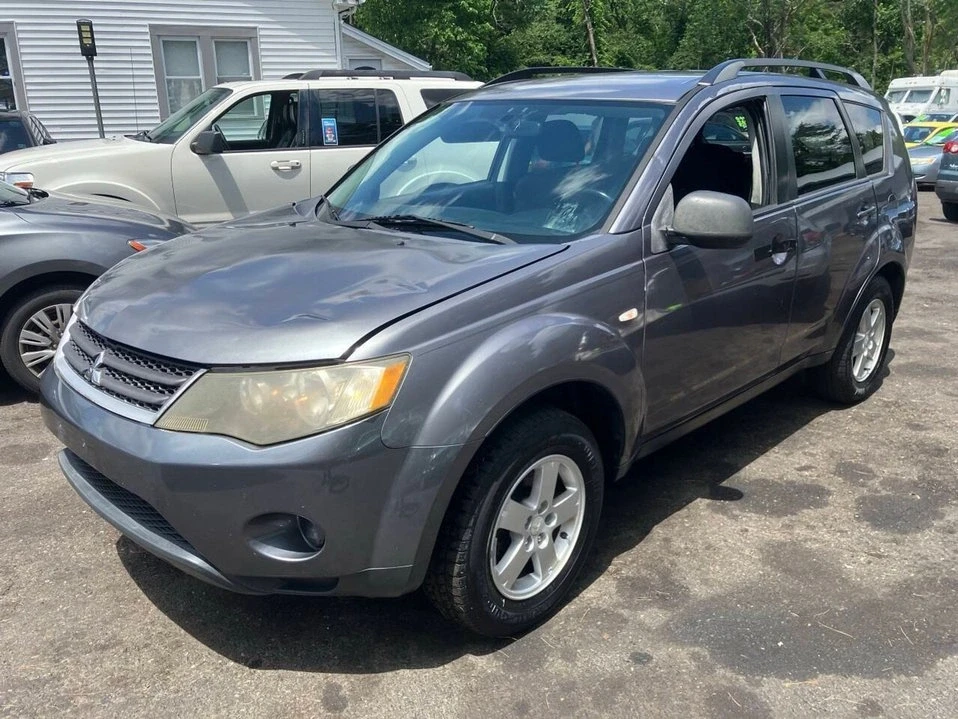 2009 Mitsubishi Outlander - Image 3 of 20