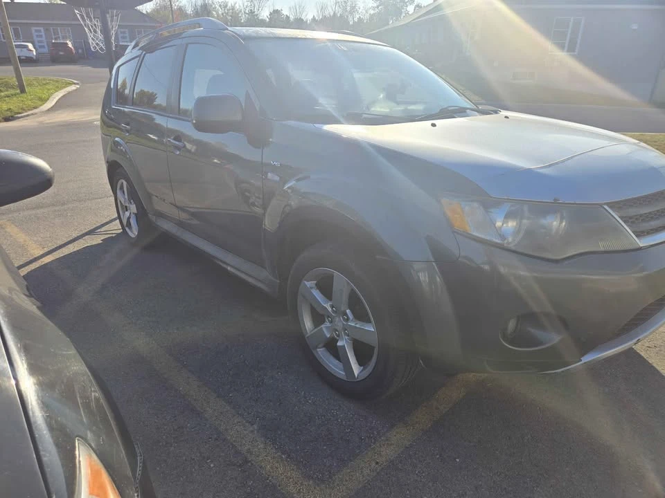 2009 Mitsubishi Outlander - Image 4 of 4