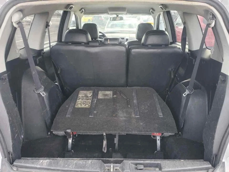 2009 Mitsubishi Outlander - Image 8 of 9