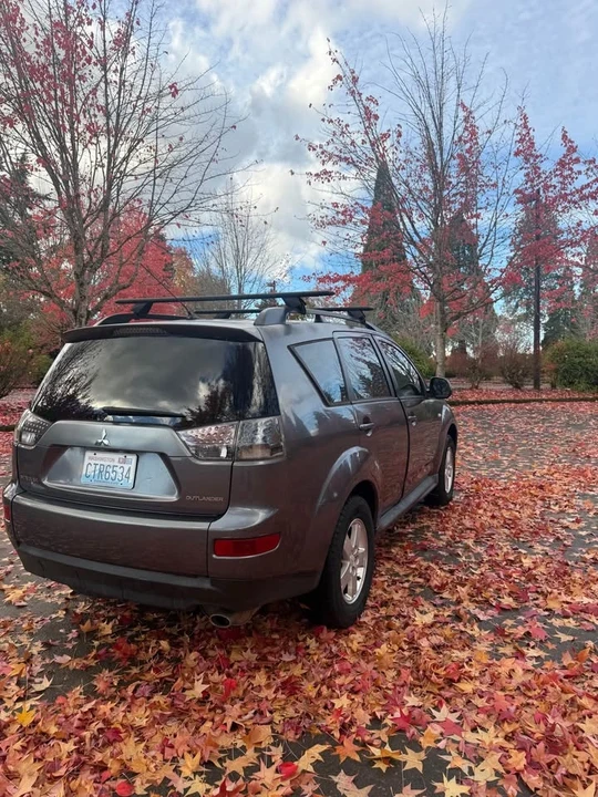 2009 Mitsubishi Outlander - Image 3 of 17