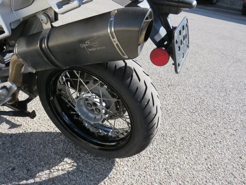 2009 Moto Guzzi - Image 5 of 12