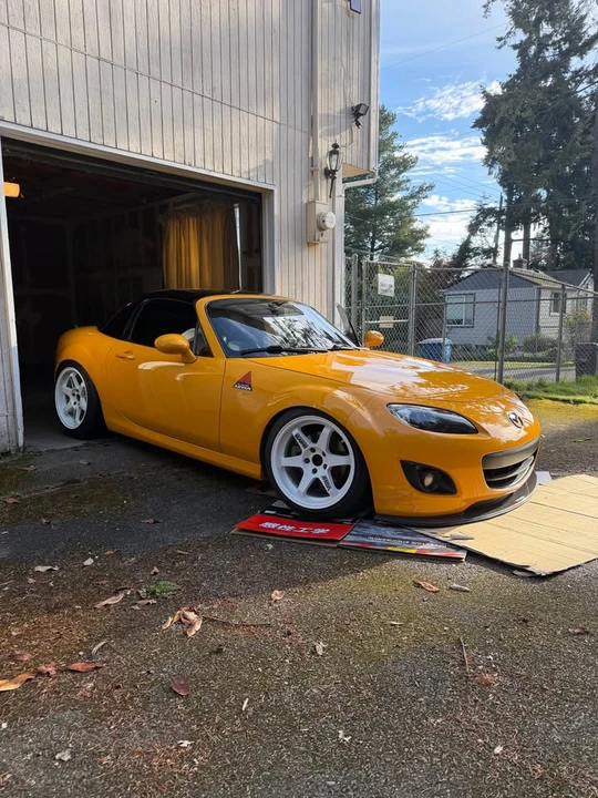 2009 Mazda NC MX-5 Miata - Image 5 of 9