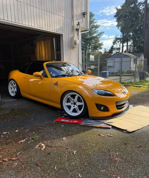 2009 Mazda NC MX-5 Miata - Image 3 of 9
