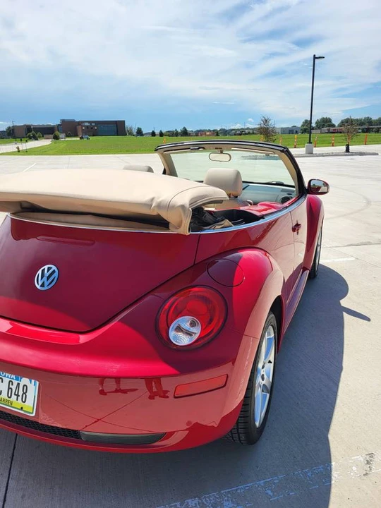 2009 Volkswagen New Beetle - Image 7 of 19