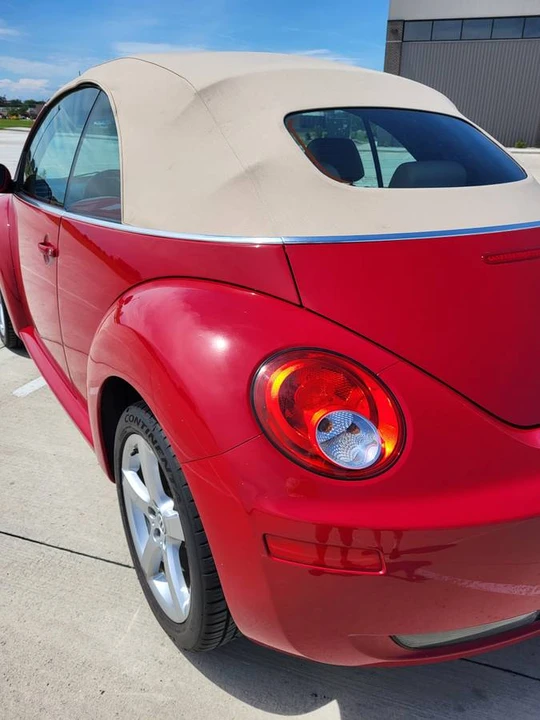 2009 Volkswagen New Beetle - Image 6 of 19