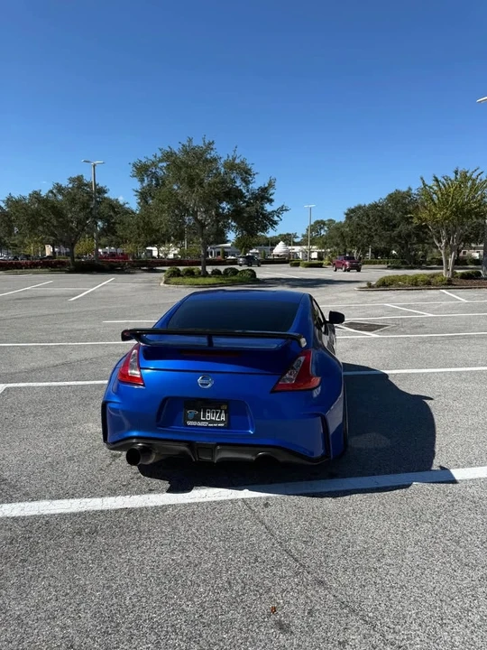 2009 Nissan Z - Image 3 of 10
