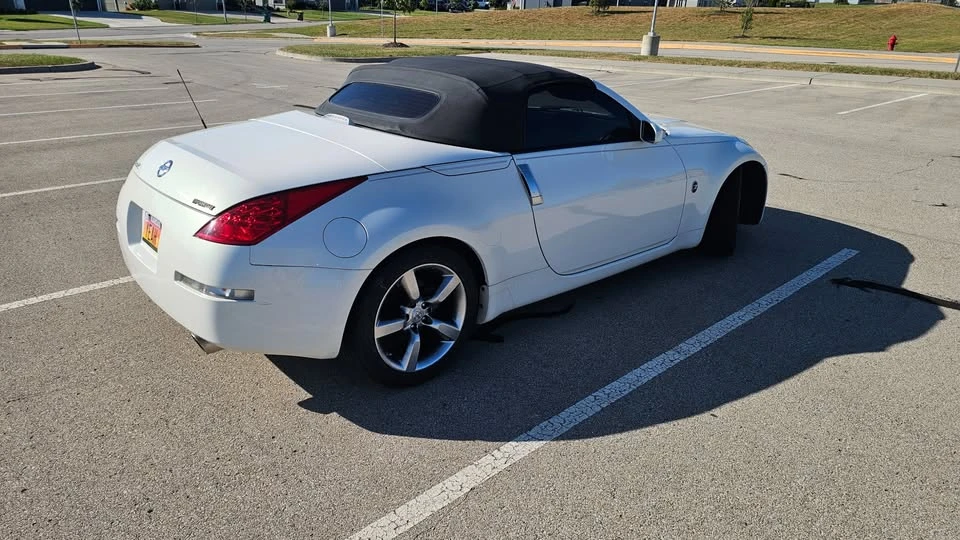 2009 Nissan 350Z 5th Gen - Image 8 of 16