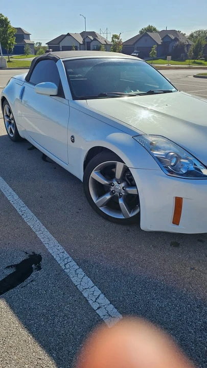 2009 Nissan 350Z 5th Gen - Image 6 of 16