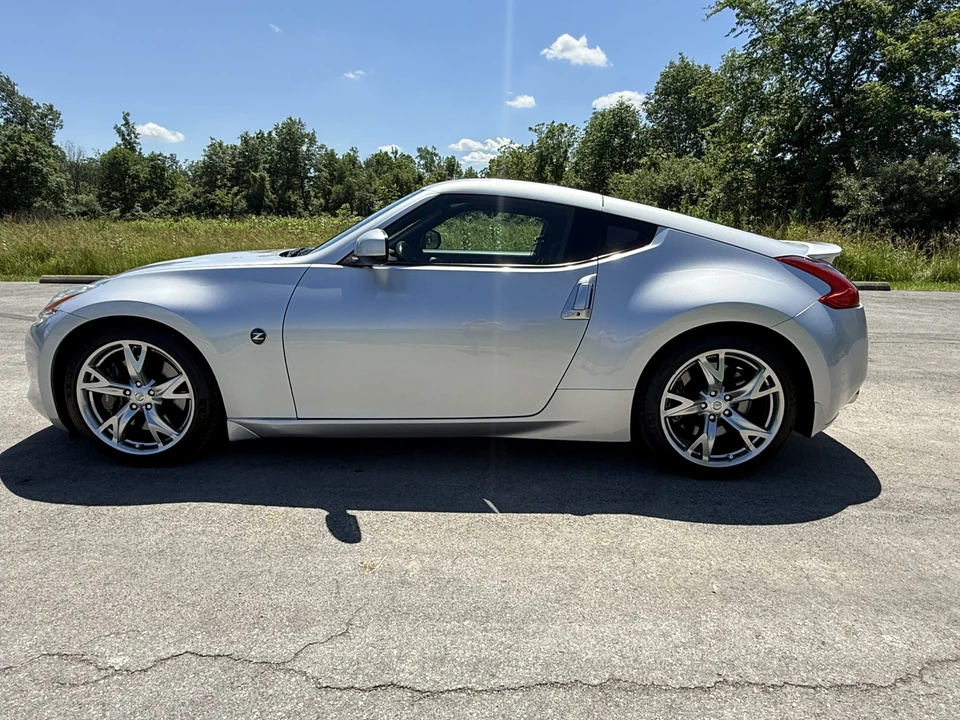 2009 Nissan 370Z 6th Gen - Image 5 of 31