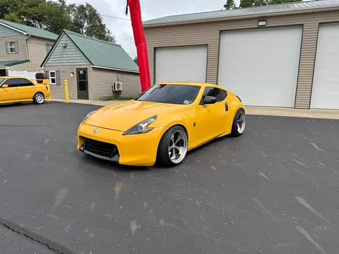 2009 Nissan 370Z Sport Tech Coupe 2D