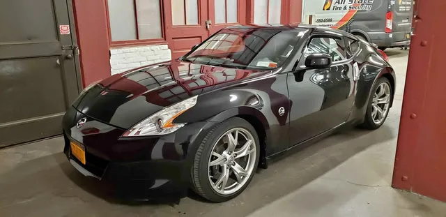 2009 Nissan 370Z Sport Touring Coupe 2D