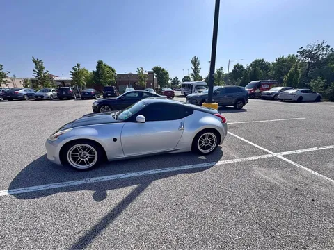 2009 Nissan 370Z Touring Coupe 2D