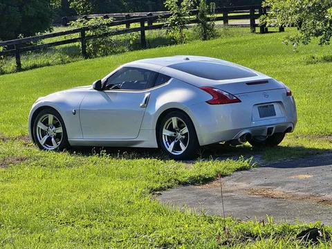 2009 Nissan 370Z Touring Coupe 2D