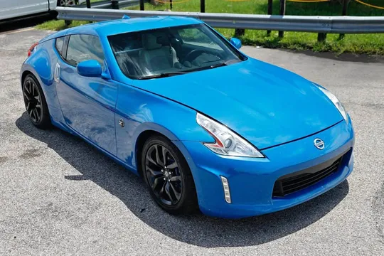 2009 Nissan 370Z Touring Coupe 2D
