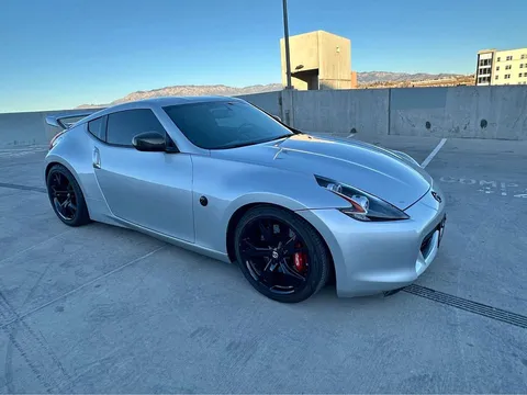 2009 Nissan 370Z Touring Coupe 2D