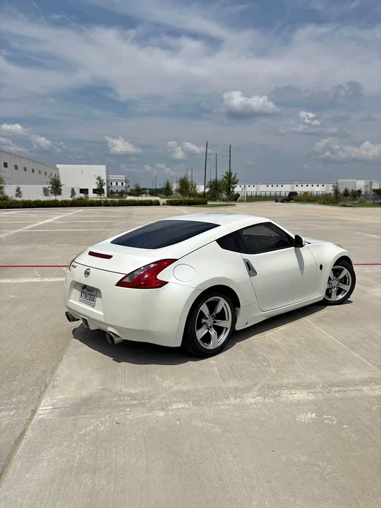 2009 Nissan 370Z 6th Gen - Image 2 of 3