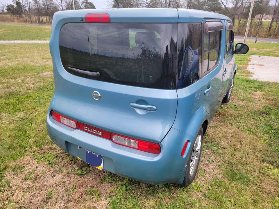 2009 Nissan Cube - Image 2 of 10