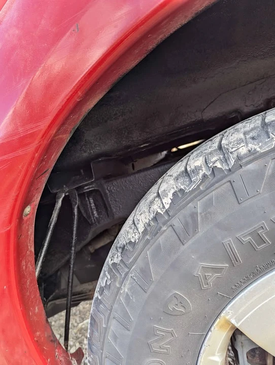 2009 Nissan Frontier 2nd Gen - Image 5 of 12