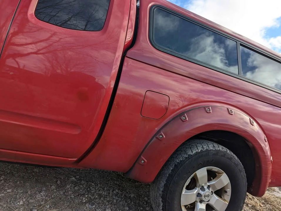 2009 Nissan Frontier 2nd Gen - Image 2 of 12