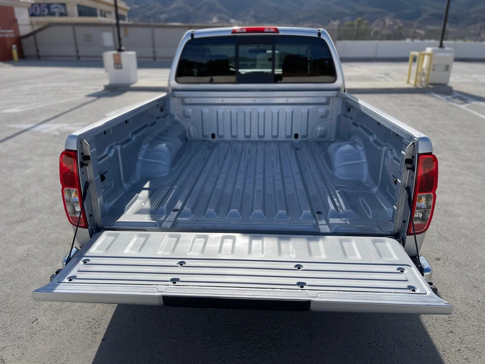 2009 Nissan Frontier 2nd Gen - Image 11 of 31