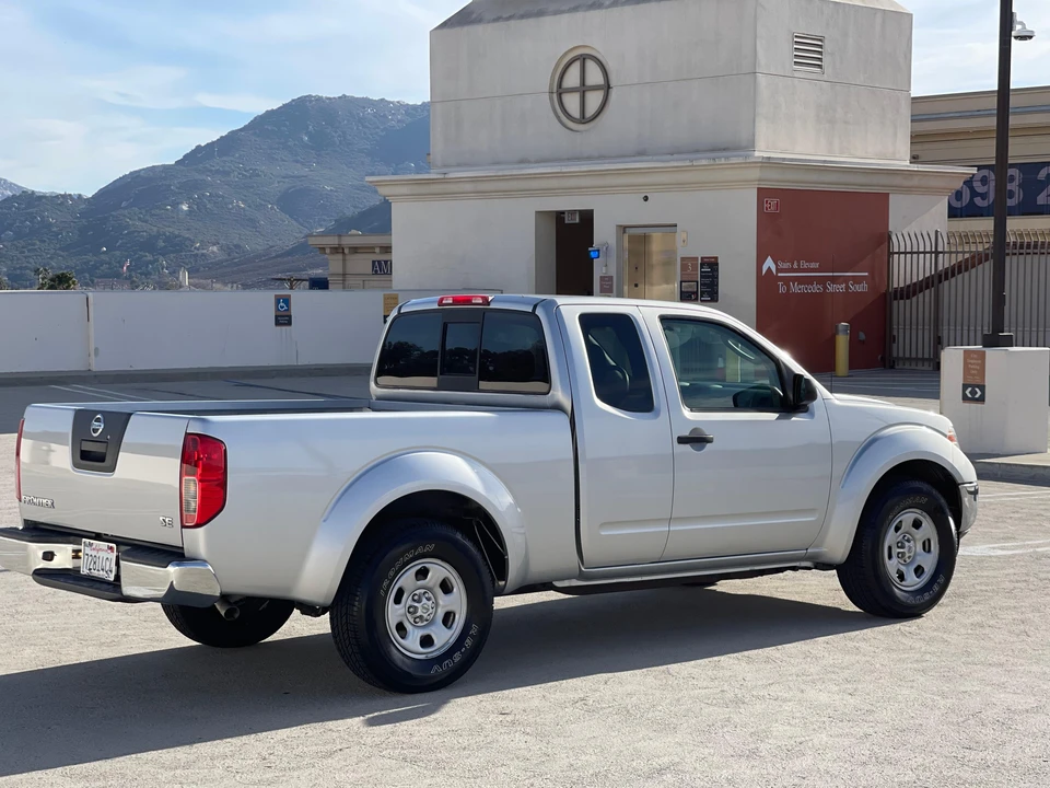 2009 Nissan Frontier 2nd Gen - Image 13 of 31