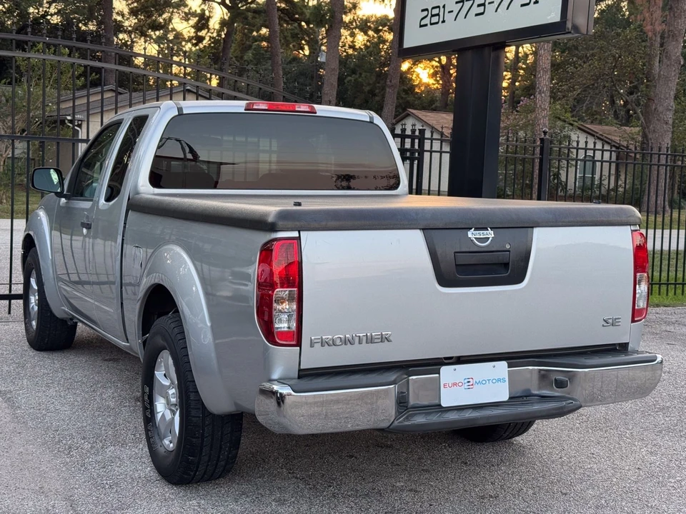 2009 Nissan Frontier 2nd Gen - Image 5 of 12