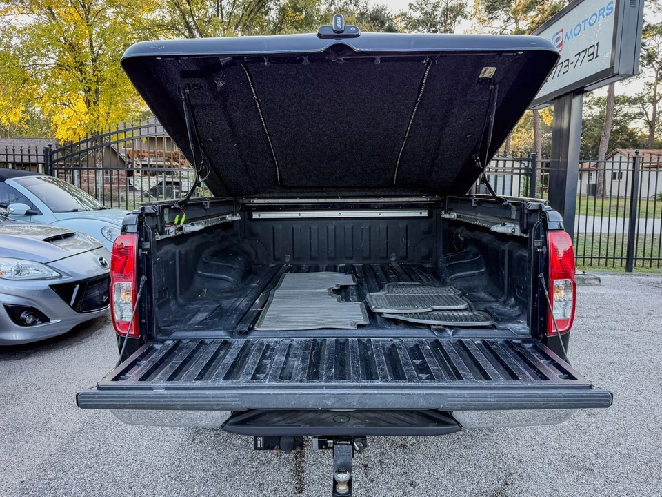 2009 Nissan Frontier 2nd Gen - Image 9 of 12