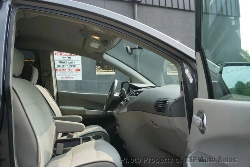 2009 Nissan Quest - Image 11 of 12