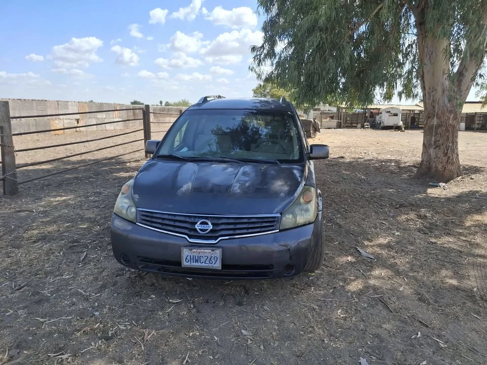 2009 Nissan Quest - Image 2 of 3