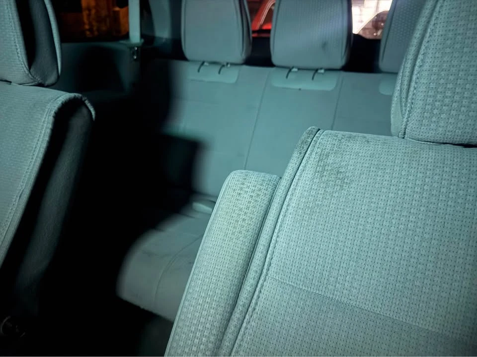 2009 Nissan Quest - Image 4 of 8