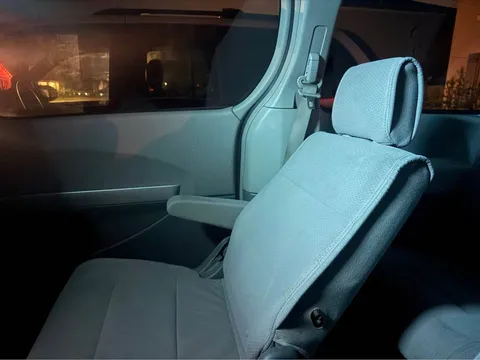 2009 Nissan Quest S