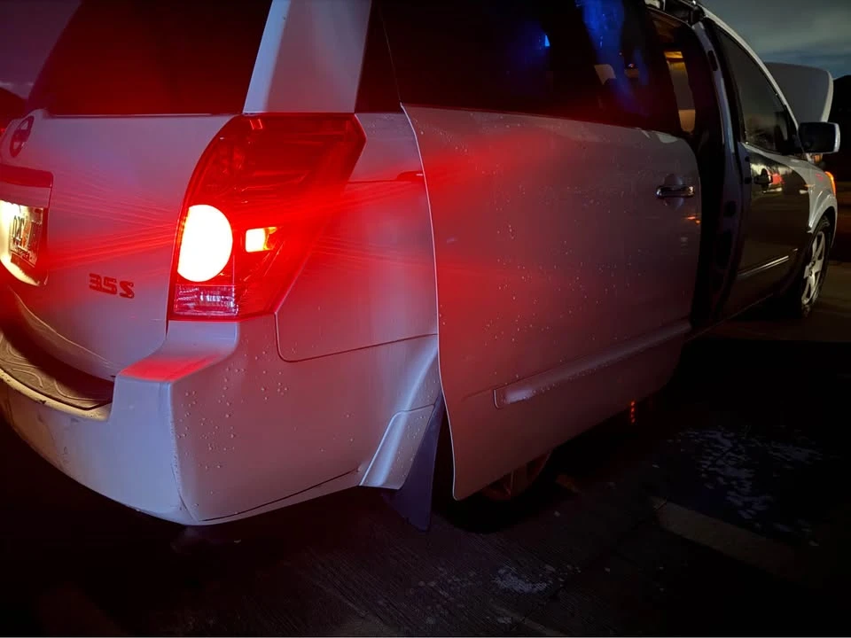 2009 Nissan Quest - Image 7 of 8