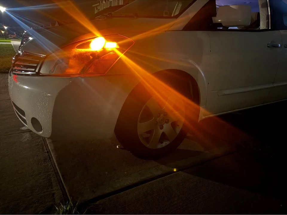 2009 Nissan Quest - Image 6 of 8