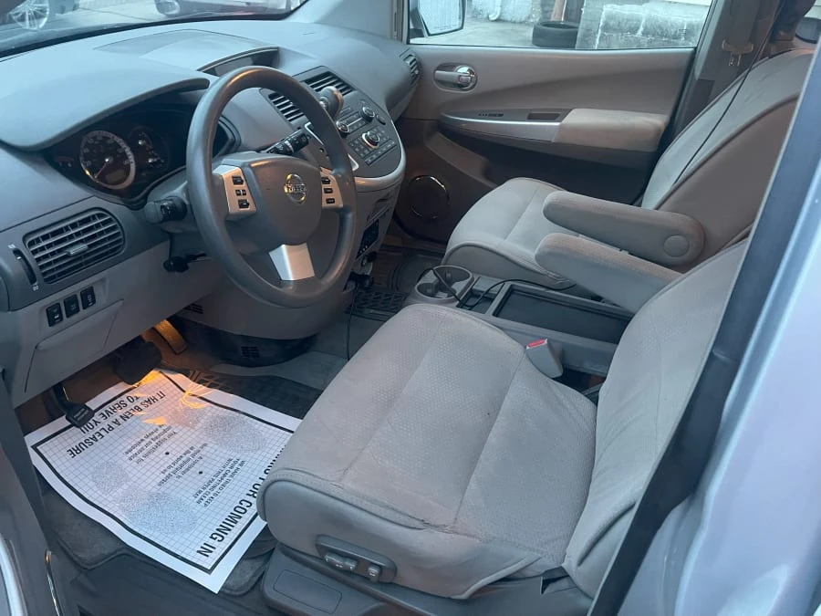 2009 Nissan Quest - Image 8 of 14