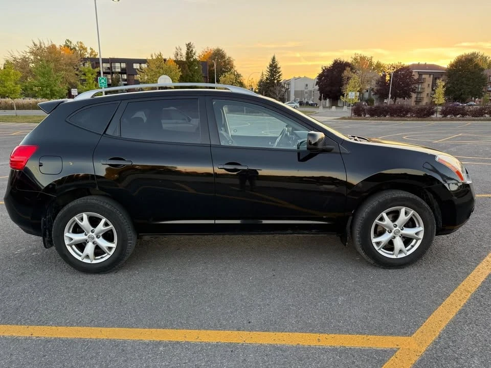 2009 Nissan Rogue - Image 2 of 2