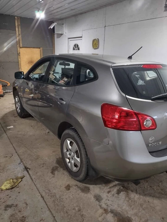 2009 Nissan Rogue - Image 3 of 9